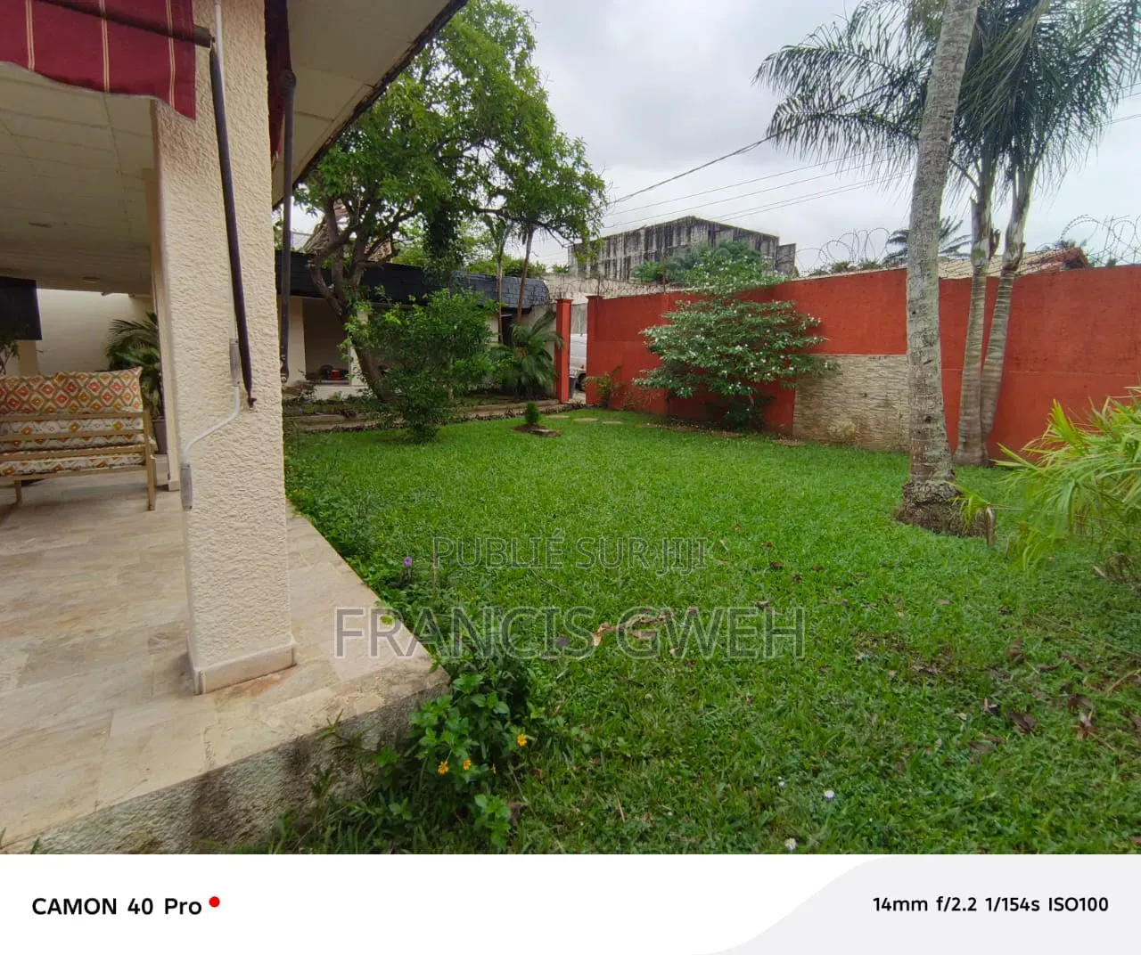 5chbre Villa dans Francis Gweh, Cocody à Louer