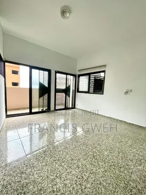 3chbre Appartement dans Francis Gweh, Cocody à Louer