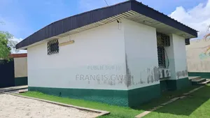 2chbre Villa dans Francis Gweh, Cocody à Vendre