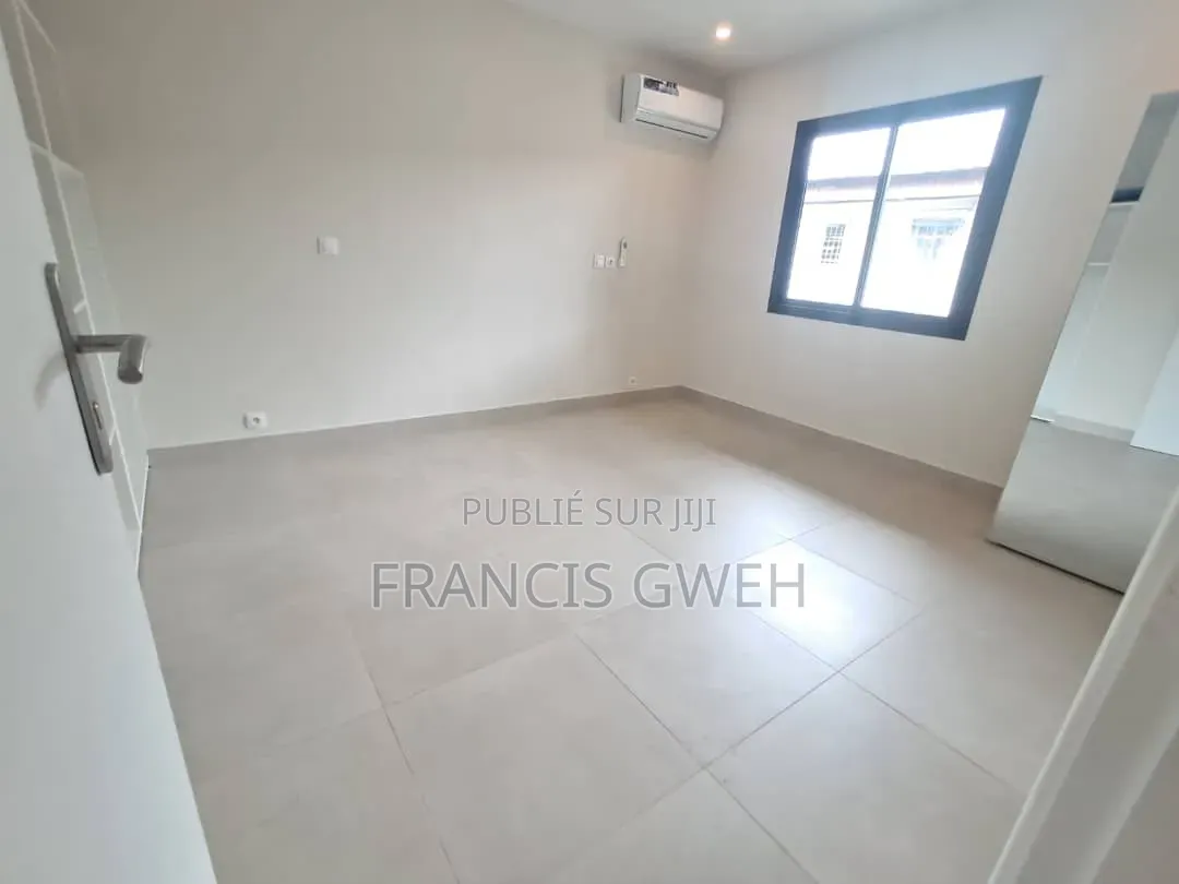 4chbre Duplex dans Francis Gweh, Cocody à Vendre