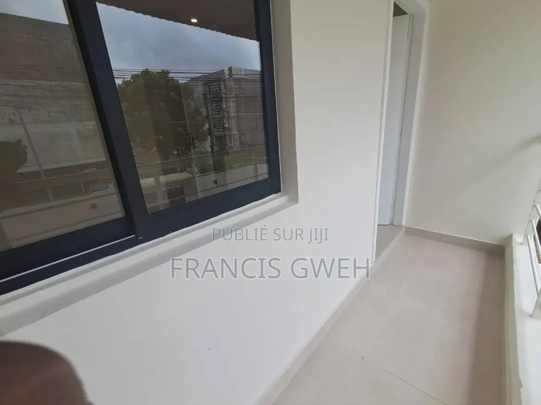 4chbre Duplex dans Francis Gweh, Cocody à Vendre