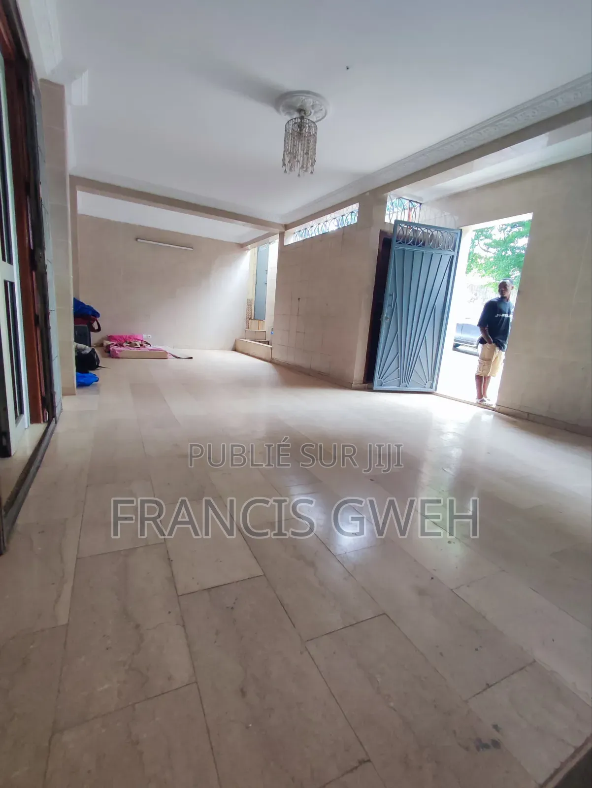 6chbre Duplex dans Francis Gweh, Cocody à Vendre