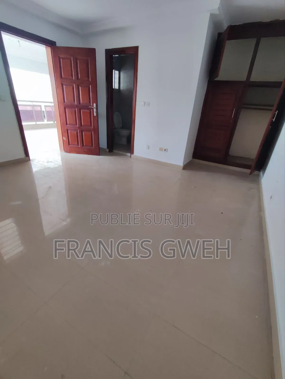 6chbre Duplex dans Francis Gweh, Cocody à Vendre