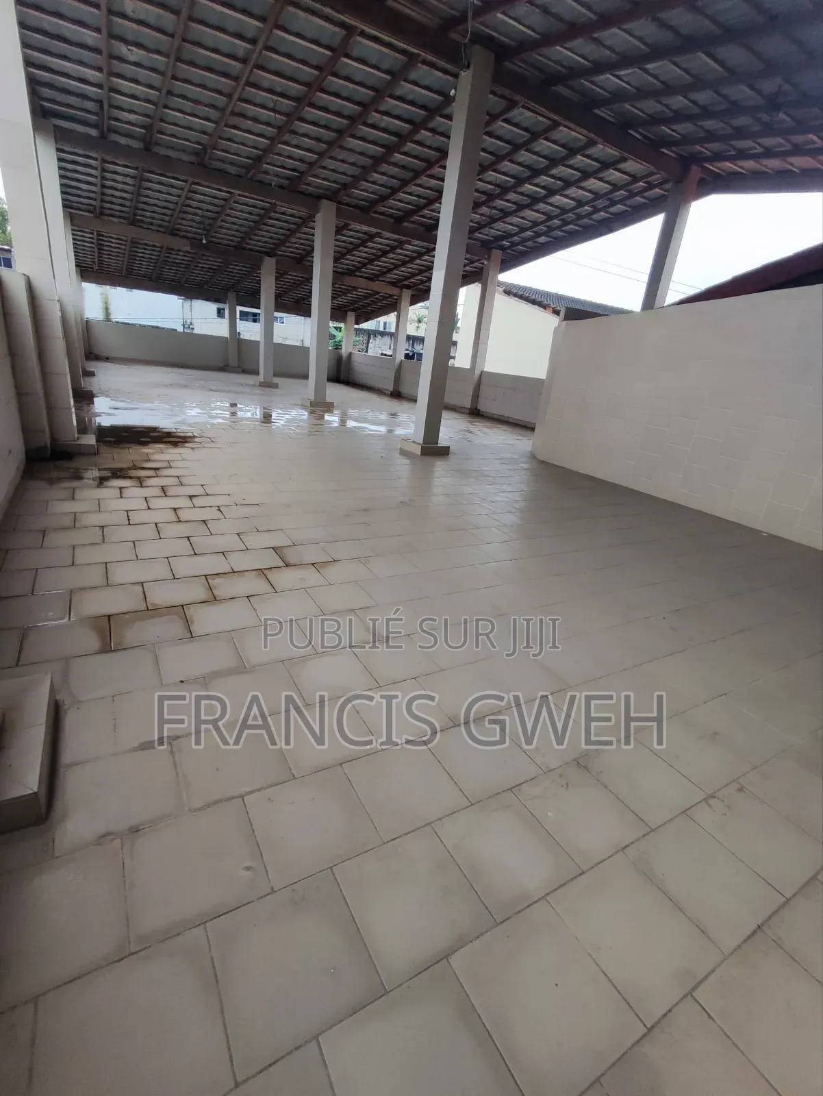 6chbre Duplex dans Francis Gweh, Cocody à Vendre