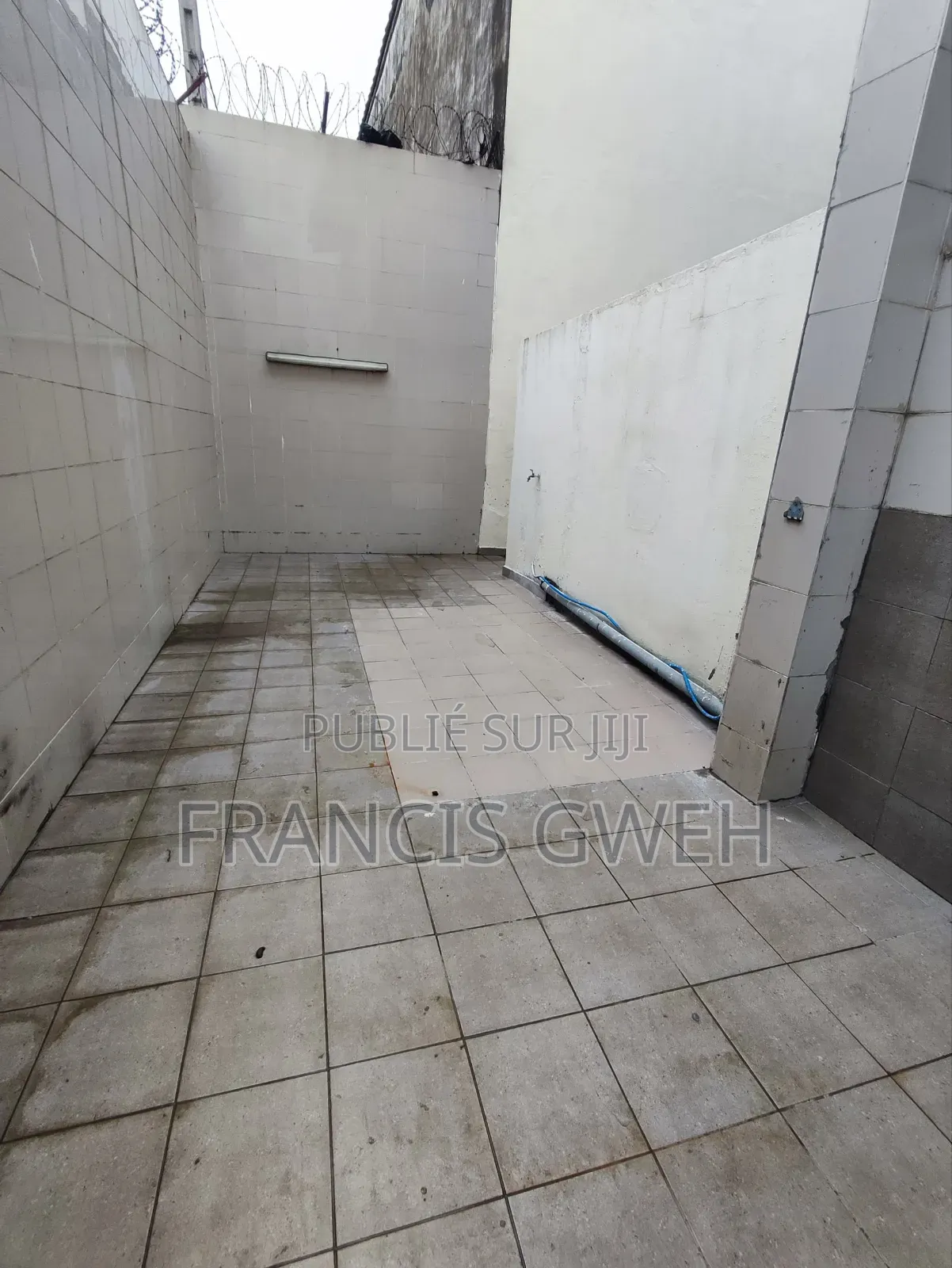 6chbre Duplex dans Francis Gweh, Cocody à Vendre