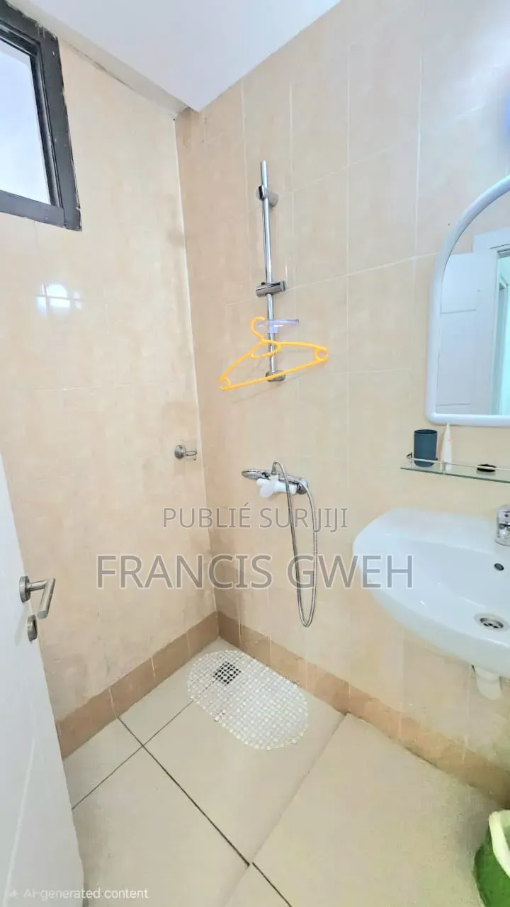 4chbre Duplex dans Francis Gweh, Cocody à Louer