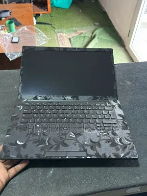 Ordinateur portable Dell Latitude 7490 4GB Intel Core i5 SSD 512GB