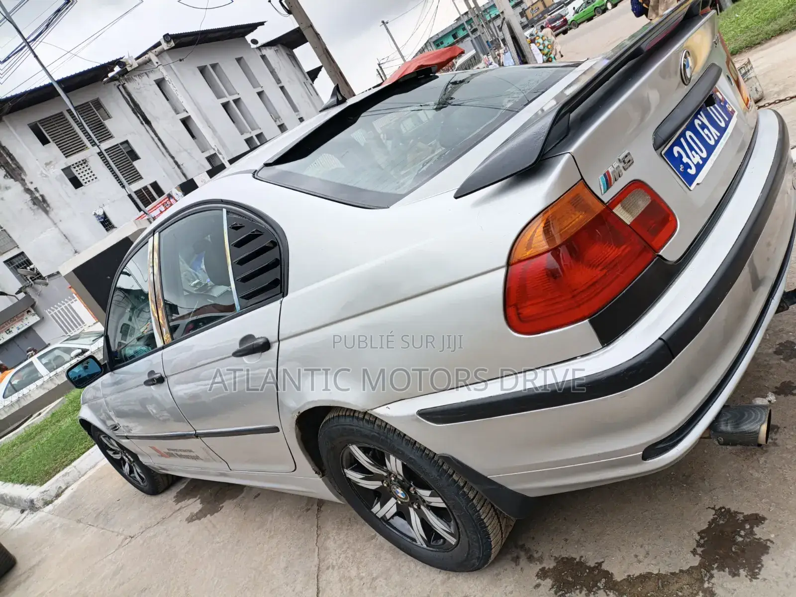 BMW 318i 2000 Gris