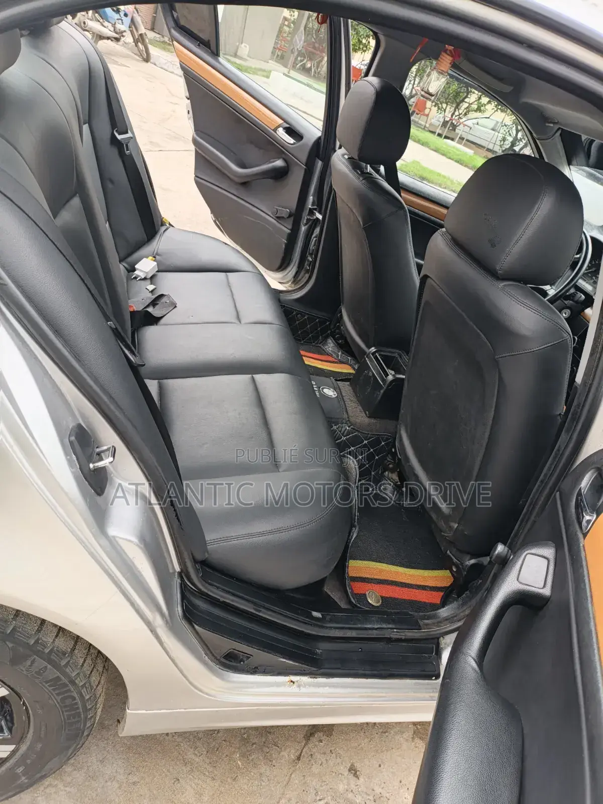 BMW 318i 2000 Gris
