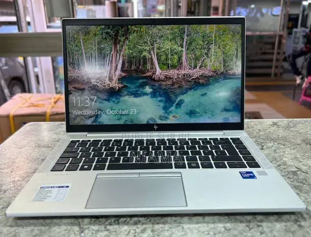 Nouveau HP EliteBook 835 G7 8GB Intel Core i5 SSD 256GB