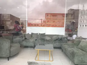 Salon Moderne 3+2+1– Élégance Confort