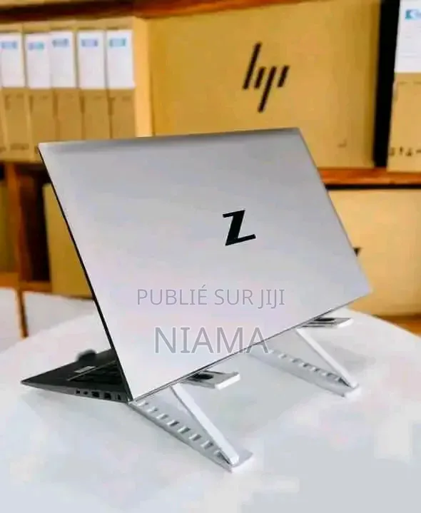 Nouveau HP ZBook Firefly 14 G7 32GB Intel Core i7 SSD 512GB