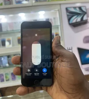 Nouveau Apple iPhone SE (2022) 128 GB Noir