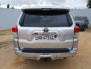 Toyota 4-Runner Limited 2WD 2011 Gris