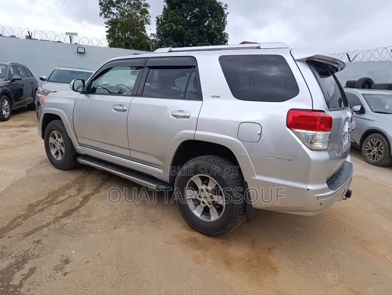 Toyota 4-Runner Limited 2WD 2011 Gris