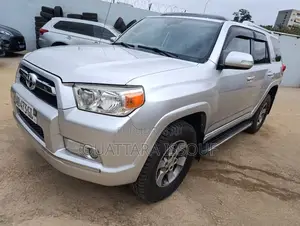 Toyota 4-Runner Limited 2WD 2011 Gris