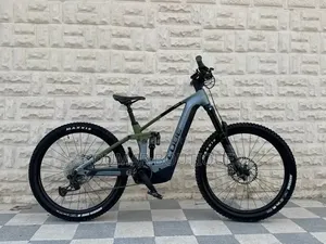Vélo Électrique Cube