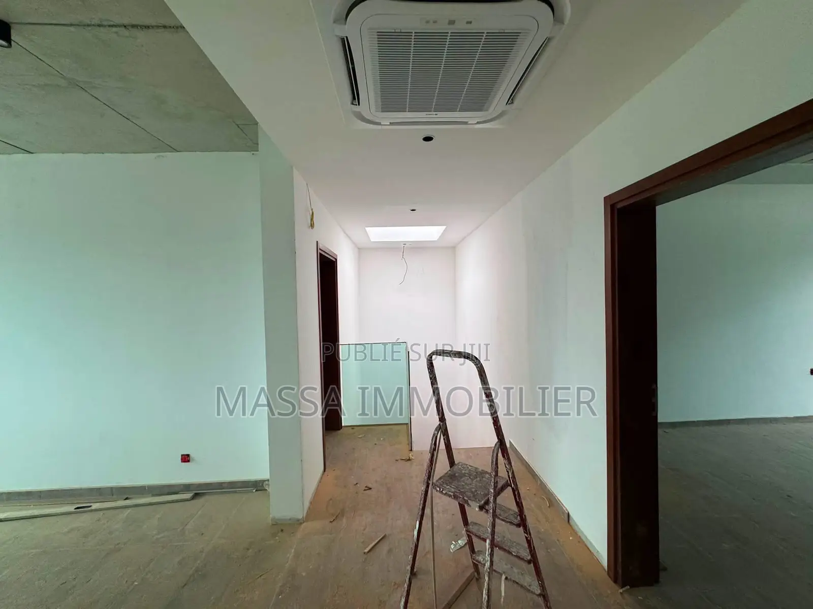 3chbre Villa dans Massa Immobilier, Cocody à Louer
