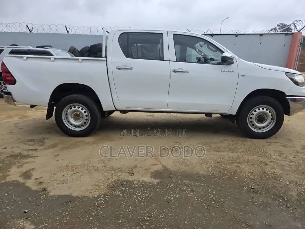 Toyota Hilux 2021 Blanc