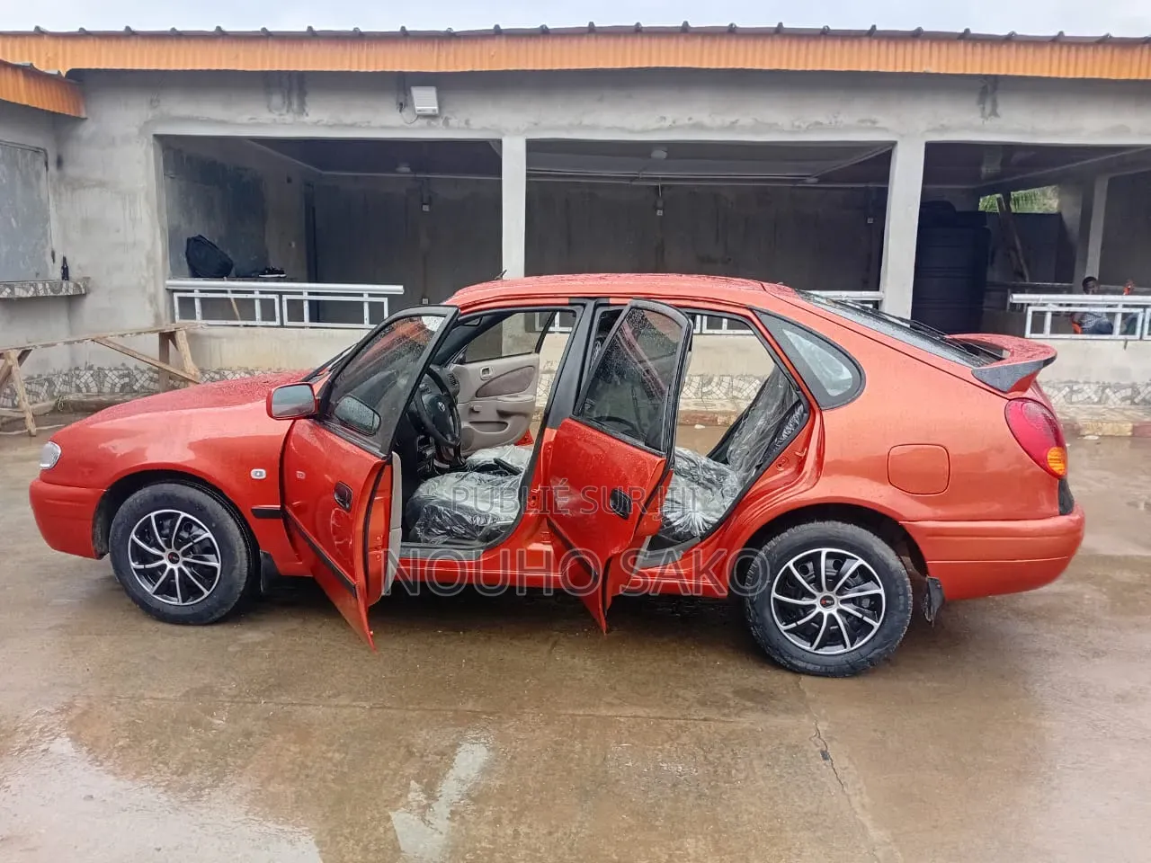 Toyota Corolla 2002 Orange