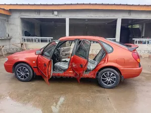 Toyota Corolla 2002 Orange