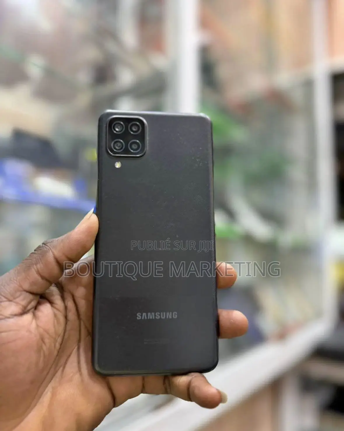 Nouveau Samsung Galaxy A12 64 GB Noir