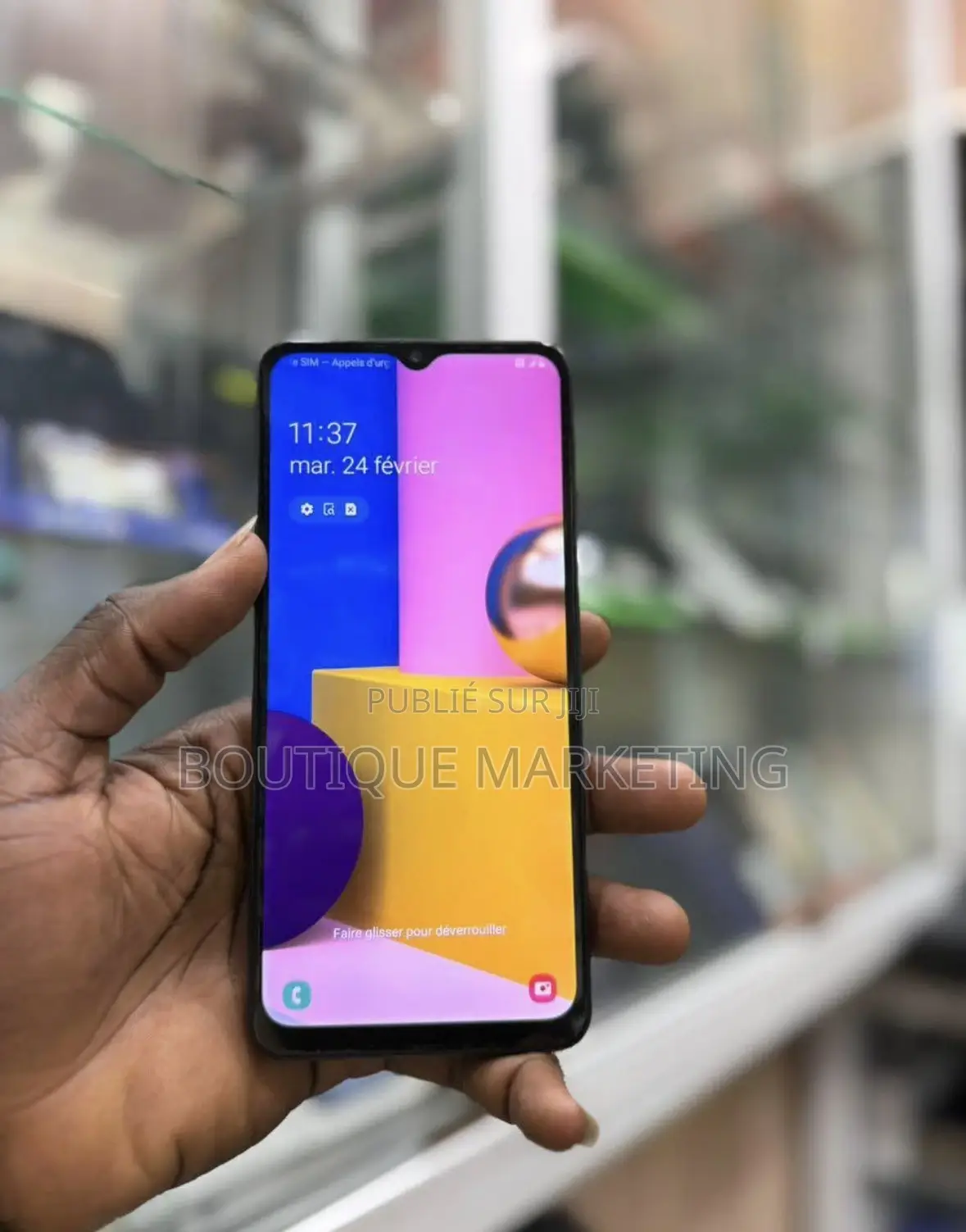 Nouveau Samsung Galaxy A12 64 GB Noir