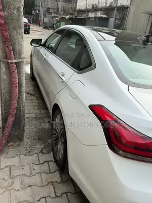Hyundai Genesis 2015 Blanc