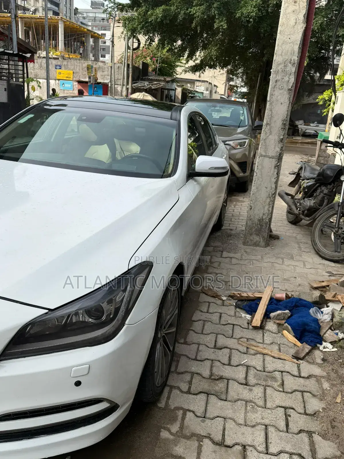 Hyundai Genesis 2015 Blanc