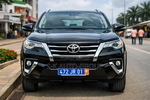 Toyota Fortuner 2019 Noir