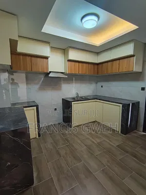 5chbre Duplex dans Francis, Cocody à Vendre
