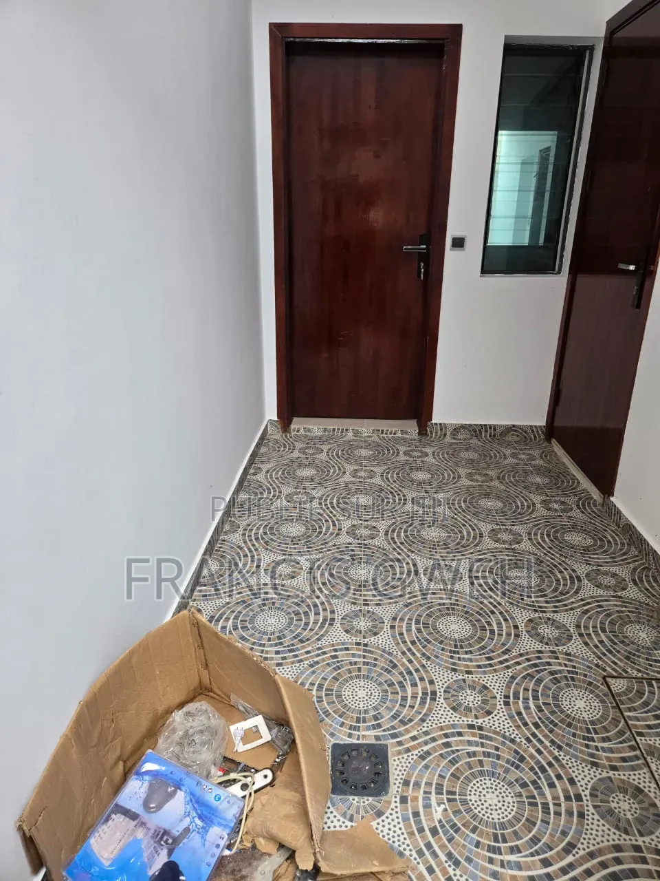 3chbre Duplex dans Francis Gweh, Cocody à Louer