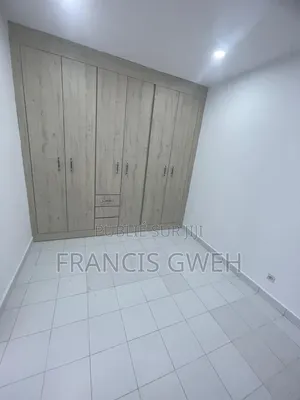 5chbre Duplex dans Francis Gweh, Cocody à Louer