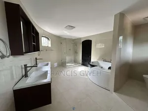 5chbre Duplex dans Francis Gweh, Cocody à Louer