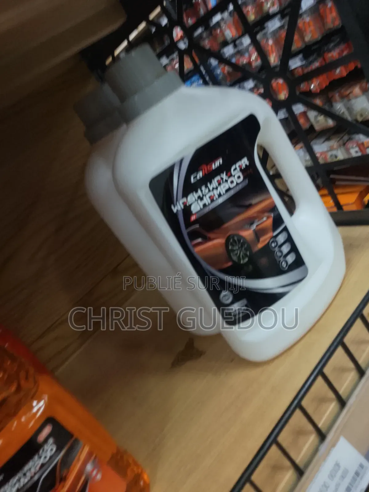 Shampooing De Véhicules
