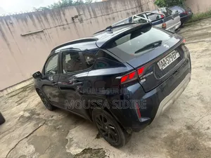 Suzuki Fronx 2024 Noir