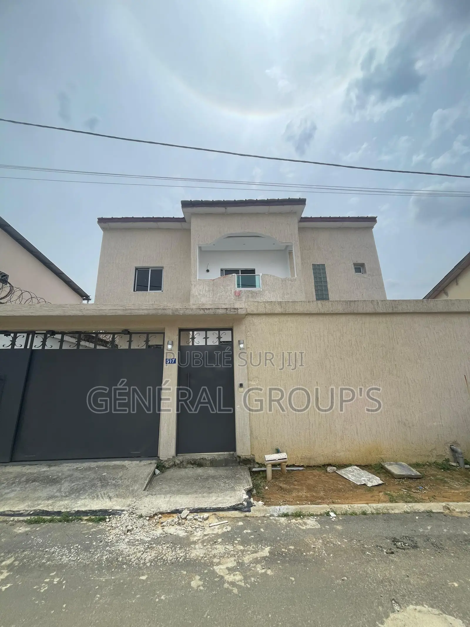 5chbre Villa dans Boga Hugues, Cocody à Louer