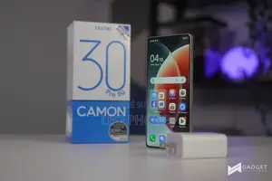 Nouveau Tecno Camon 30 Pro 5G 512 GB Noir