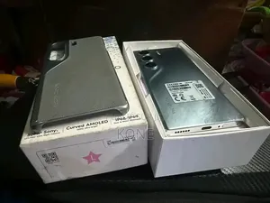 Nouveau Tecno Camon 40 Pro 4G 128 GB Bleu