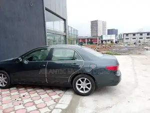 Honda Accord 2005 Noir