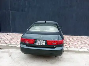 Honda Accord 2005 Noir