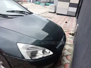 Honda Accord 2005 Noir