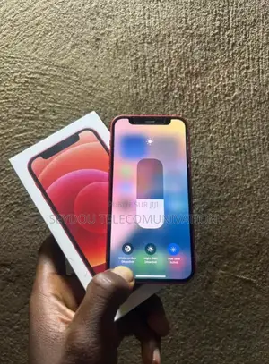 Nouveau Apple iPhone 12 64 GB Rouge
