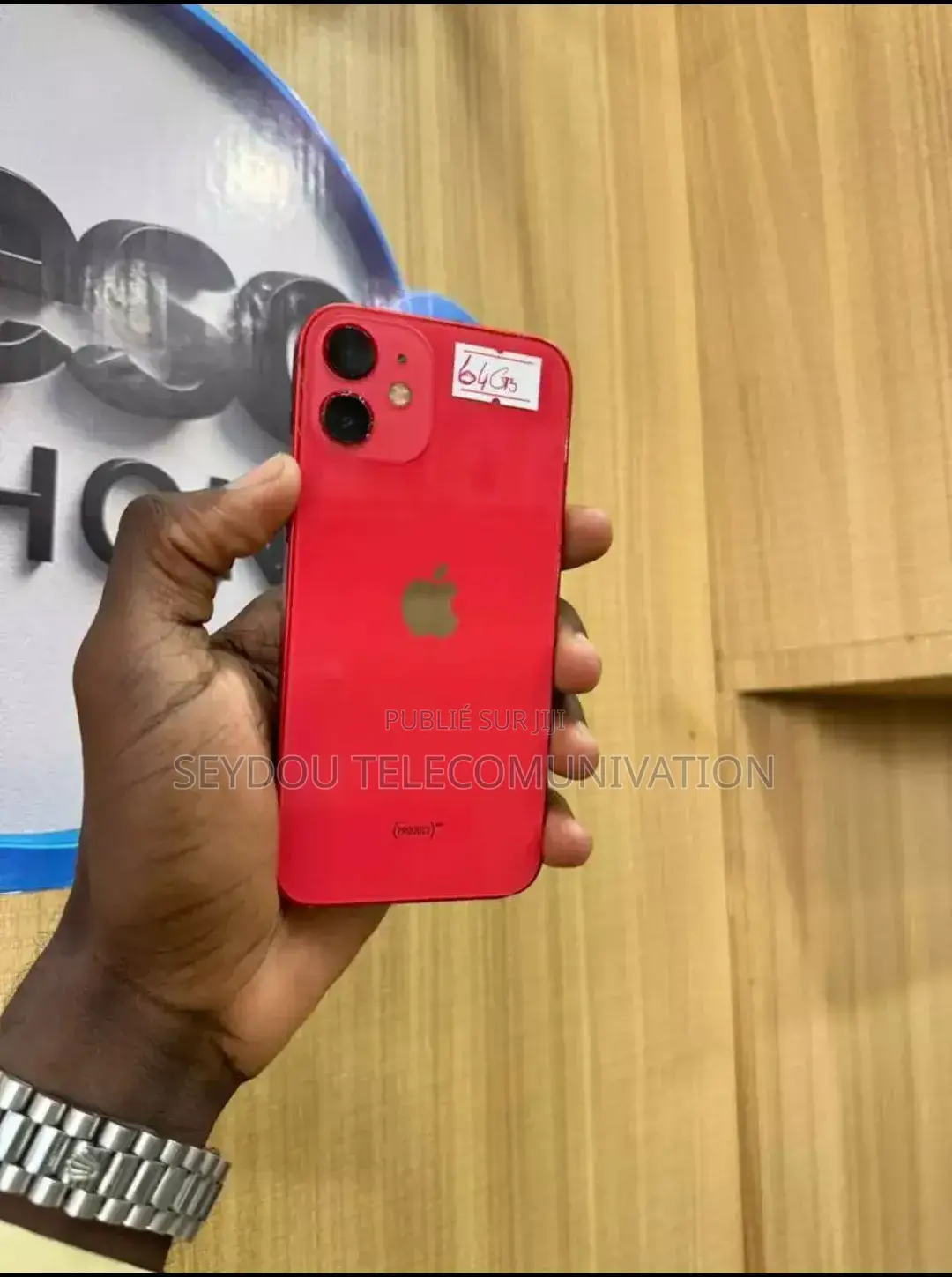 Nouveau Apple iPhone 12 64 GB Rouge