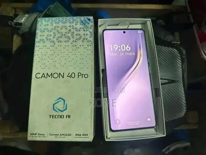 Nouveau Tecno Camon 40 Pro 4G 128 GB Bleu