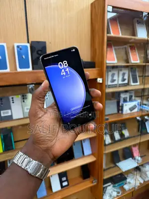 Nouveau Samsung Galaxy S23 FE 256 GB Noir