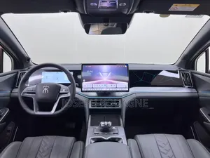 Nouveau BYD Song L DM-i 2025 Blanc