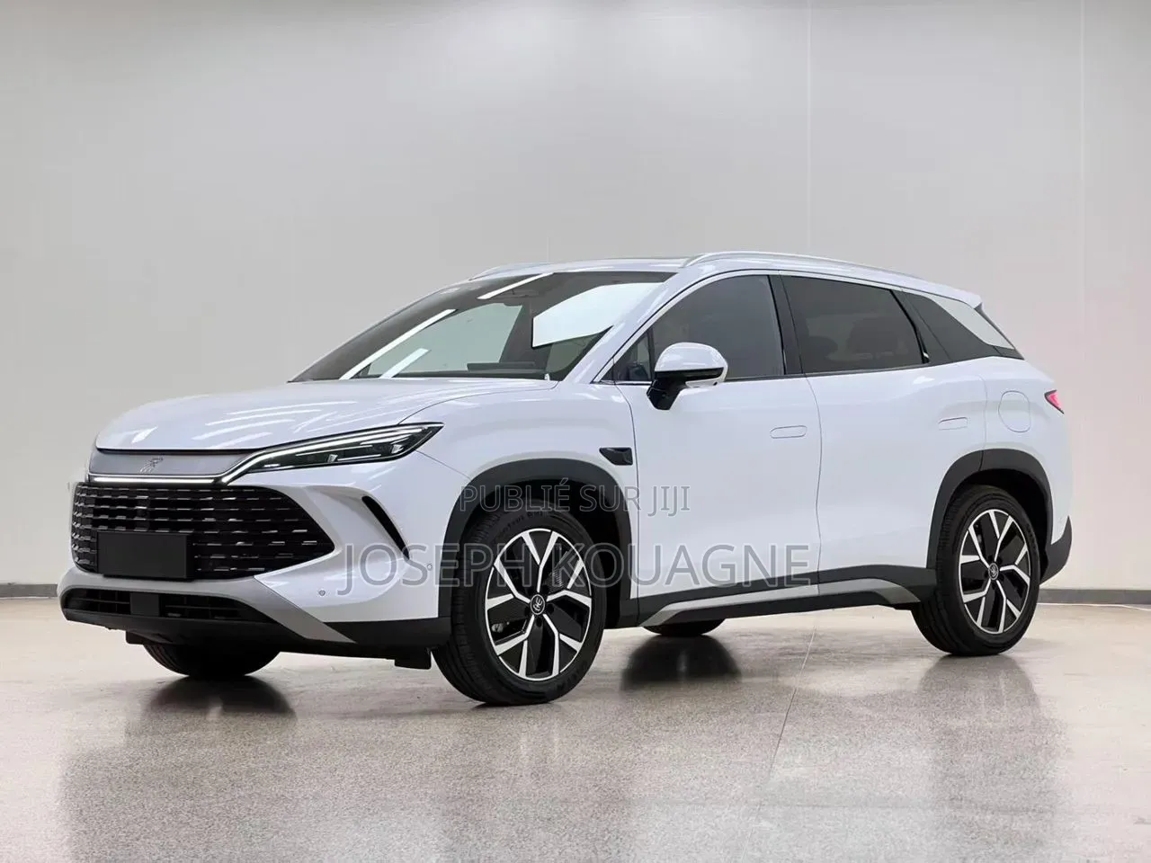 Nouveau BYD Song L DM-i 2025 Blanc