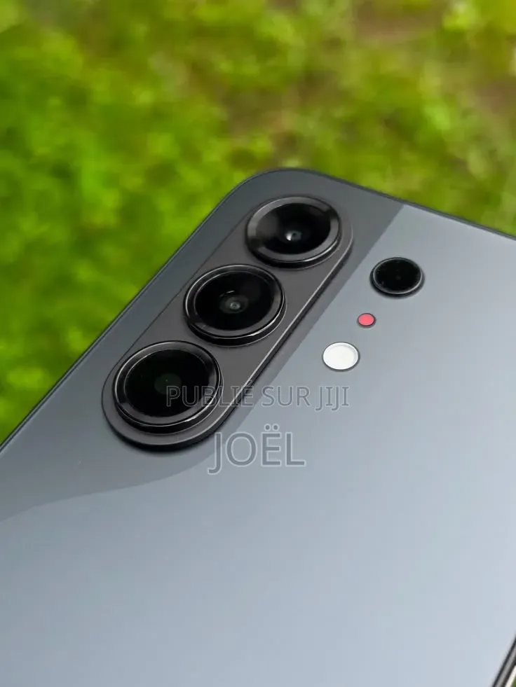 Nouveau Tecno Camon 50 Pro 256 GB Gris