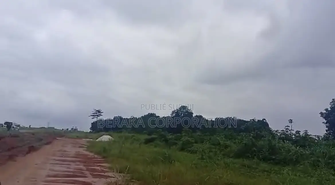 3 Lots De 400m2 en Vente À Songon Godoumer Acec Titre Doncier